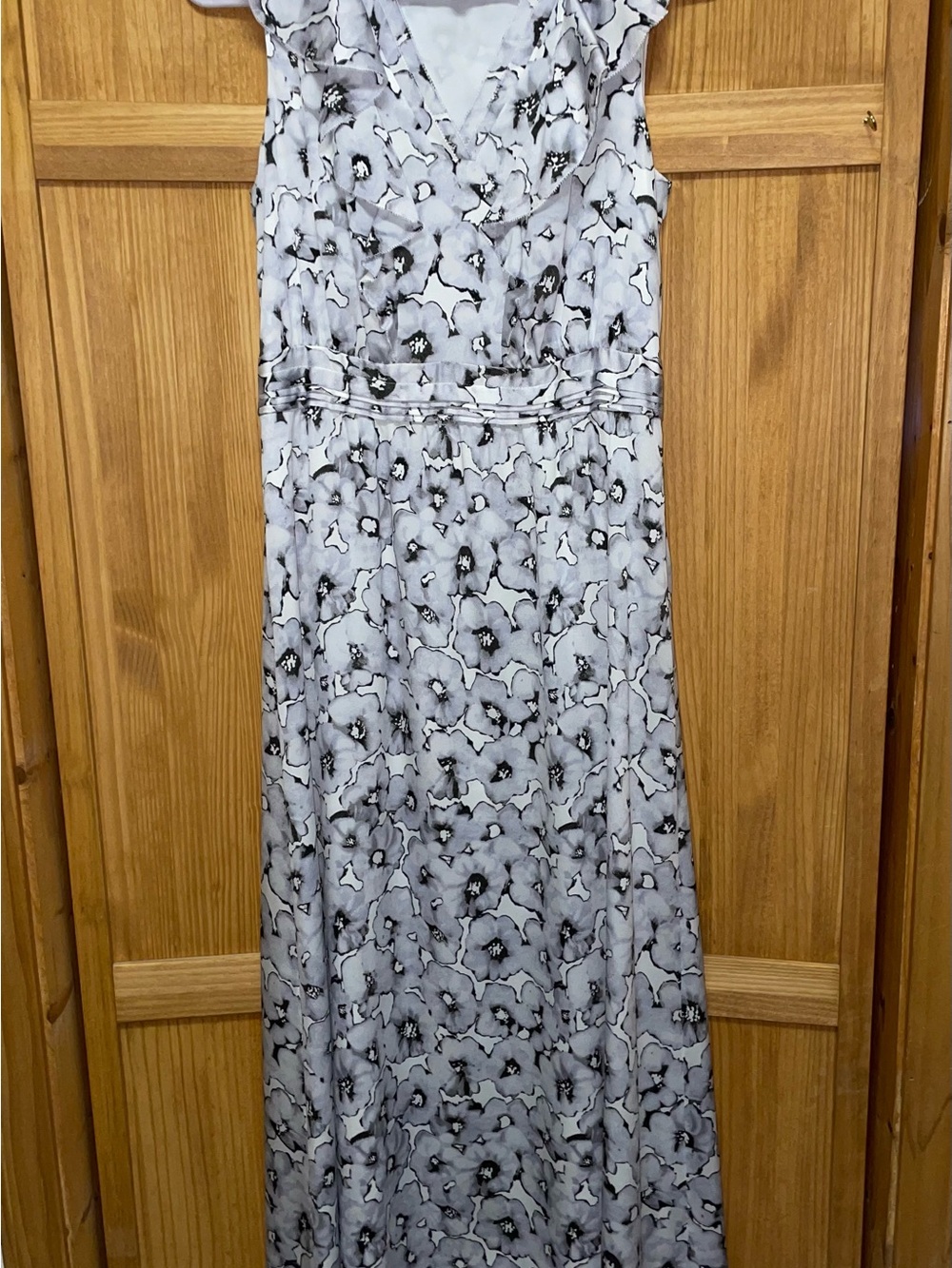 Banana Republic Sleeveless Grey Lavender & Black Floral Maxi Dress